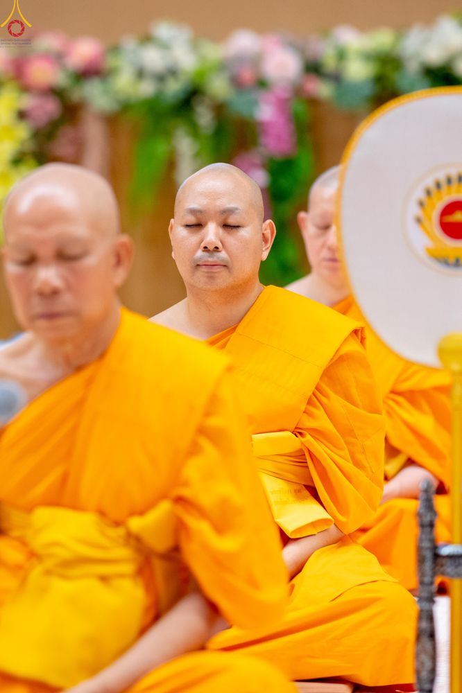 ภาพ No.329021:วันอาทิตย์ที่ 17 พฤษภาคม พ.ศ.2569 พิธีร่วมบุญการศึกษาพระภิกษุสามเณร (หนังสือบาลี นักธรรม ทางก้าวหน้า World-Pec) ณ ห้องแก้วสารพัดนึก 2 วัดพระธรรมกาย