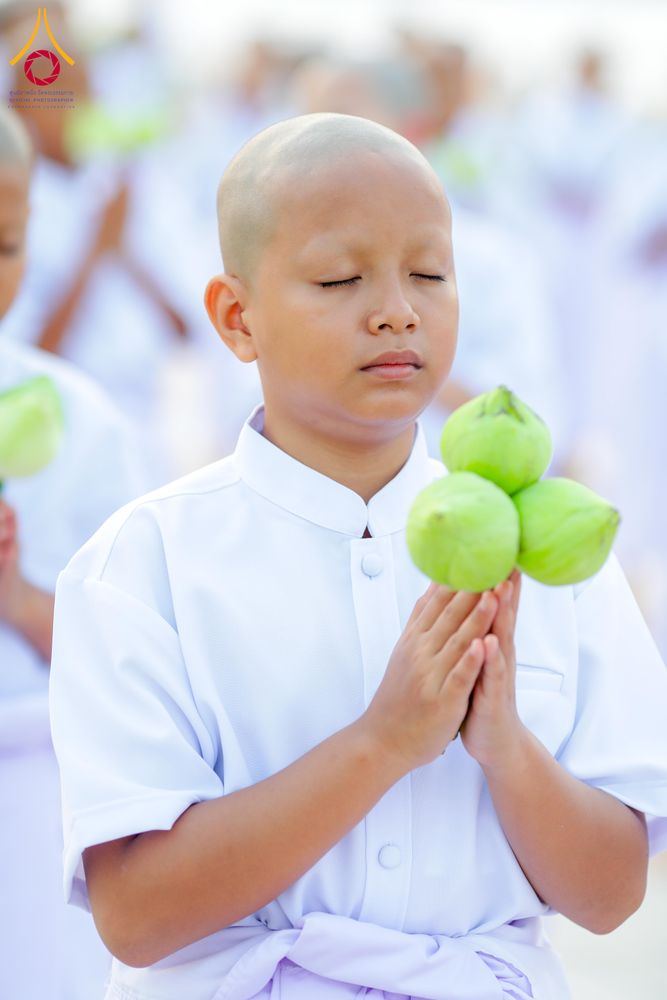 ภาพ No.319353:วันเสาร์ที่ 4 เมษายน พ.ศ.2569 พิธีขอขมา มอบผ้าไตร และถวายบาตรแด่นาคธรรมทายาท ในโครงการบรรพชาสามเณรฟื้นฟูพระพุทธศาสนาทั่วไทย โครงการหน่อแก้วเปรียญธรรม รุ่นที่ 14 โครงการสามเณรยุวธรรมทายาท รุ่นที่ 34 โครงการสามเณรมัชฌิมธรรมทายาท รุ่นที่ 30 ณ สภาธรรมกายสากล