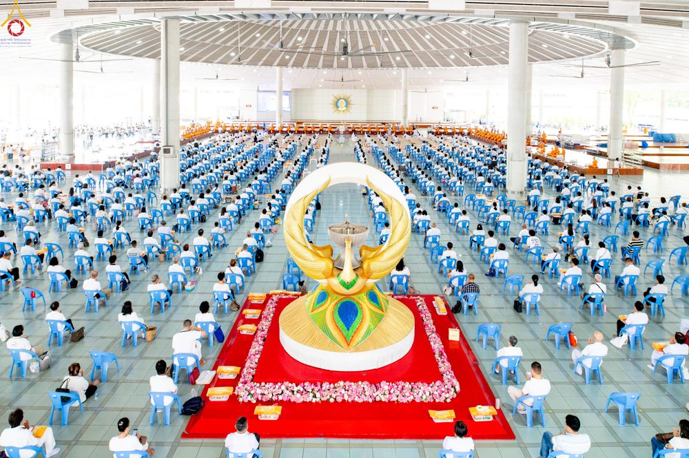 ภาพ No.328782:วันเสาร์ที่ 16 พฤษภาคม พ.ศ.2569 พิธีบุพเปตพลี ครั้งที่ 183 ร่วมอุทิศบุญแด่หมู่ญาติที่ล่วงลับไปแล้ว และสืบทอดอายุพระพุทธศาสนา ณ หอฉันคุณยายอาจารย์ฯ  วัดพระธรรมกาย