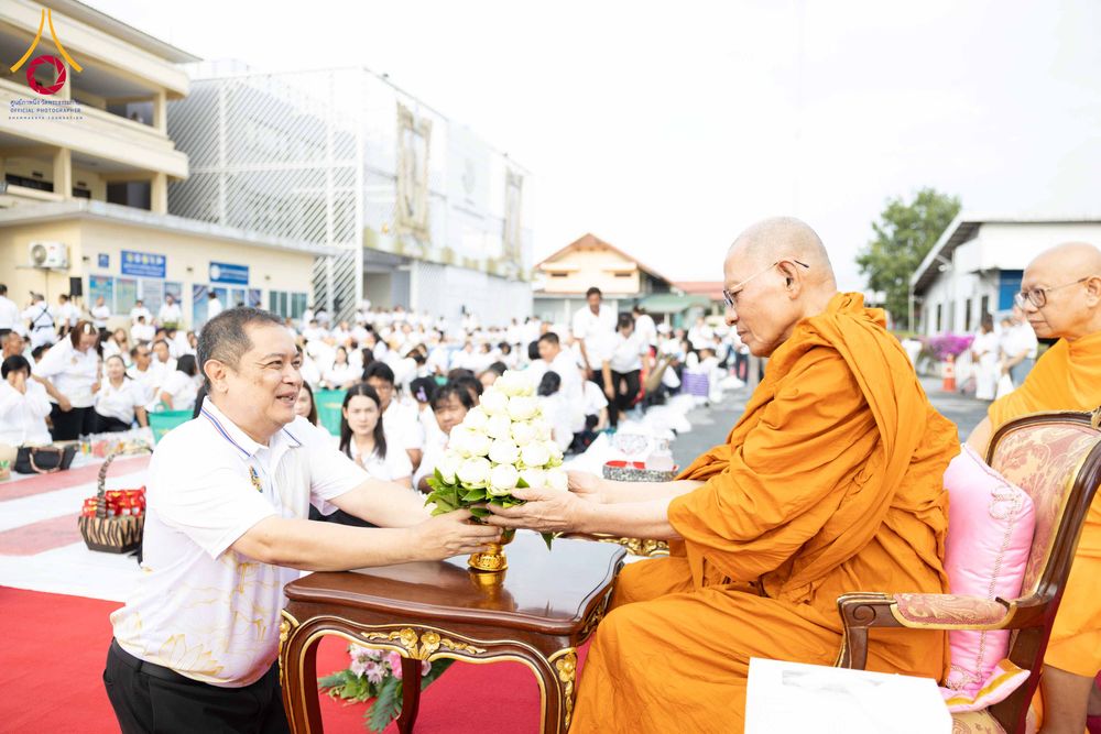 ภาพ No.346938:วันอาทิตย์ที่ 30 สิงหาคม พ.ศ. 2569  พิธีทำบุญตักบาตรพระ 123 รูป เนื่องในโอกาสครบรอบ 122 ปี แห่งการก่อตั้งอำเภอคลองหลวง จังหวัดปทุมธานี ณ บริเวณหน้าที่ว่าการอำเภอคลองหลวง