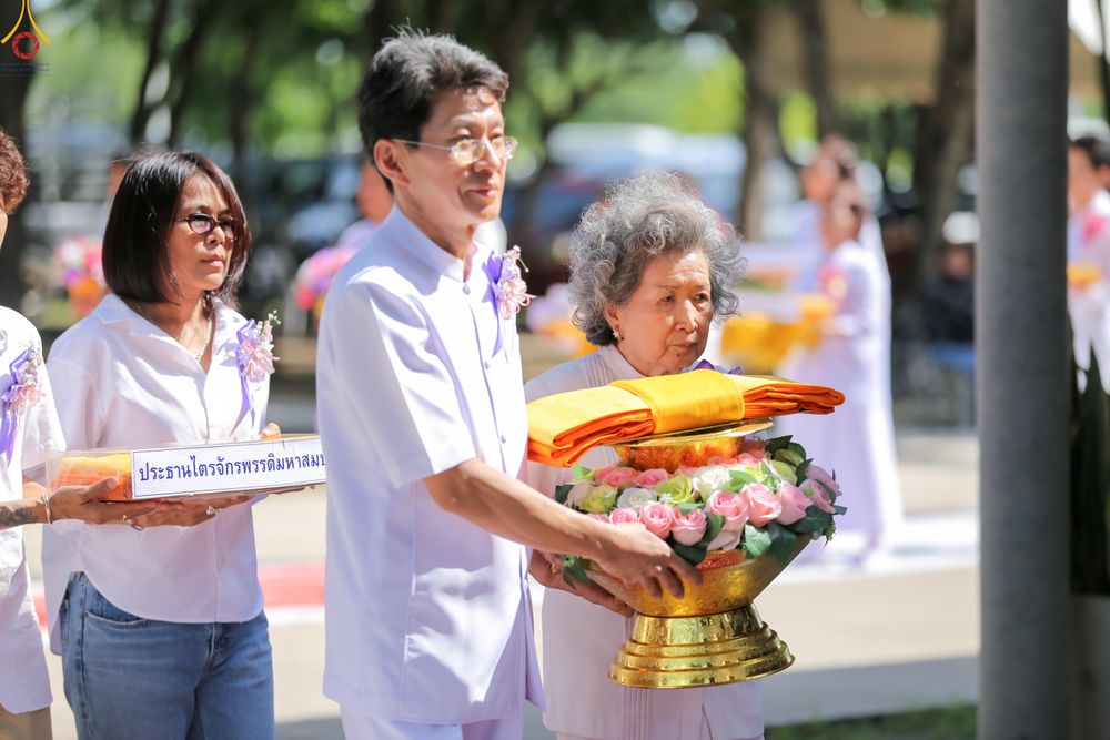 ภาพ No.339389:วันอังคารที่ 14  กรกฎาคม 2569 พิธีทอดผ้าป่าและพิธีตอกเสาเข็มมงคลต้นสุดท้าย องค์พระเจดีย์เพื่อสร้างสันติภาพโลก  ณ ธุดงคสถานพัฒนานิคม อ.พัฒนาพิคม จ.ลพบุรี