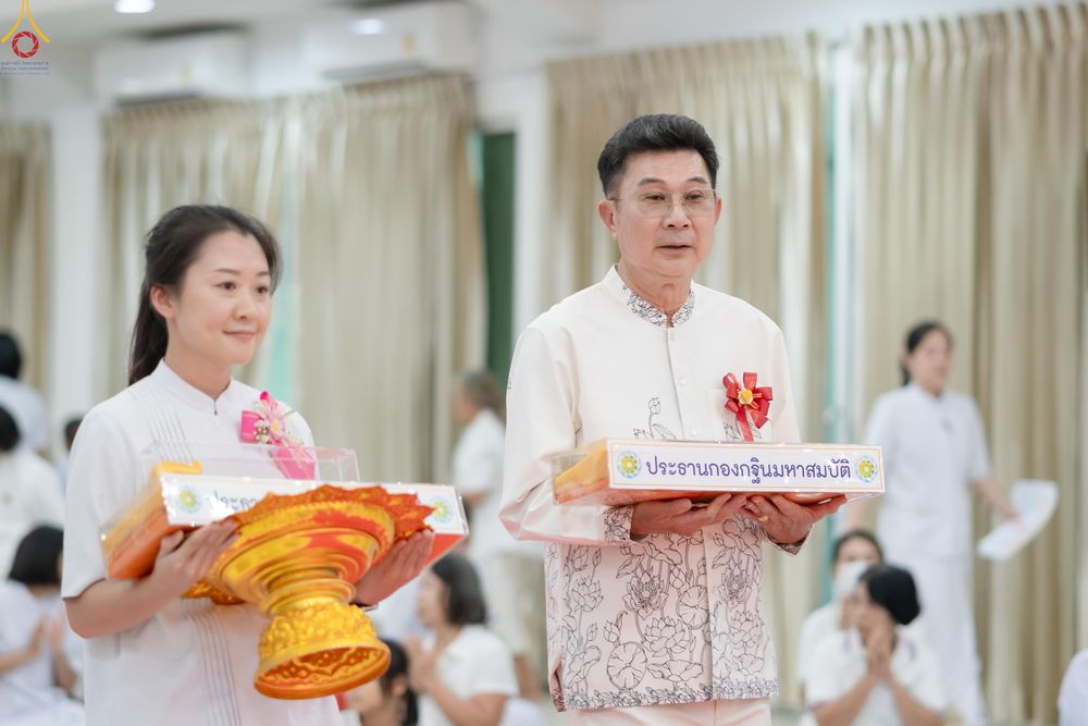 ภาพ No.331354:วันที่ 31 พฤษภาคม พ.ศ.2569 พิธีทอดผ้าป่าและตอกเสาเข็มมงคลต้นแรก องค์พระเจดีย์เพื่อสร้างสันติภาพโลก  ณ ธุดงคสถานพัฒนานิคม จังหวัดลพบุรี