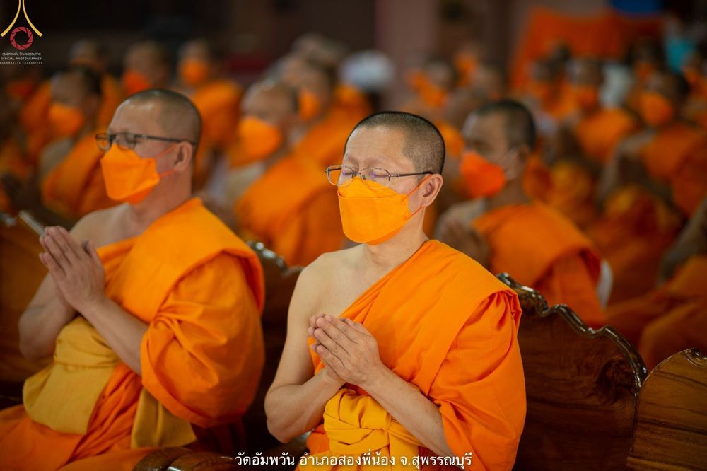 ภาพ No.69137:พระธรรมยาตรา ปฏิบัติศาสนกิจ ทำนุบำรุงศาสนสถาน, สวดธรรมจักร, ปฏิบัติธรรม ร่วมกับชุมชน,นักเรียนเด็กดีวีสตาร์ และร่วมพิธีทอดผ้าป่าบำรุงศาสนสถาน ในโครงการธรรมยาตรากตัญญูบูชา มหาปูชนียาจารย์ พระมงคลเทพมุนี(สด จนฺทสโร) พระผู้ปราบมาร อนุสรณ์สถาน 7 แห่ง ปีที่ 11