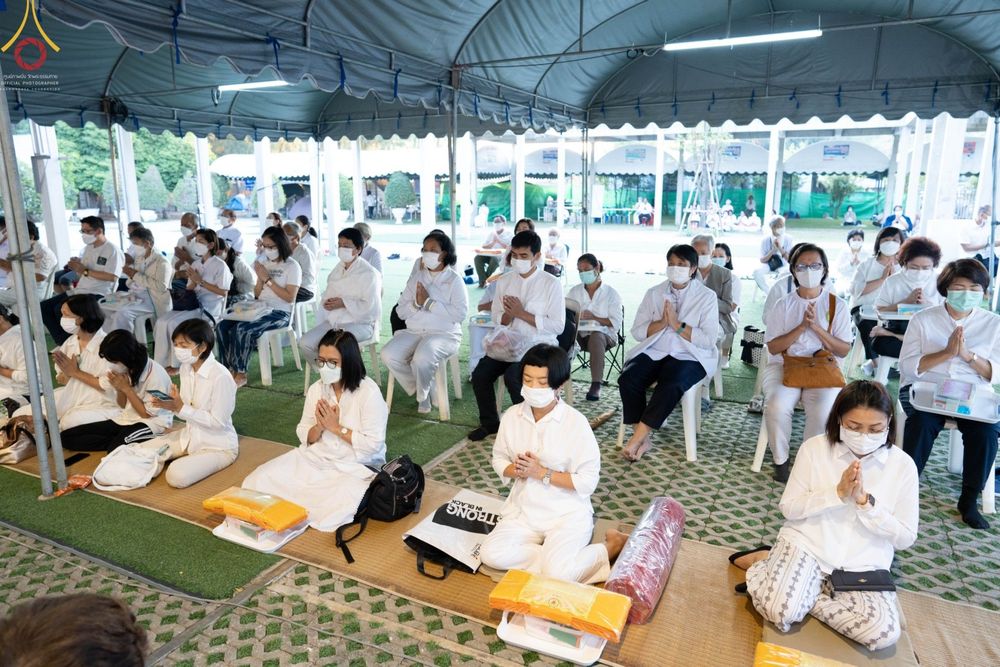 ภาพ No.71289:พิธีถวายภัตตาหารเป็นสังฆทาน แด่คณะพระธรรมยาตราฯ ในโครงการธรรมยาตรากตัญญูบูชา มหาปูชนียาจารย์ พระมงคลเทพมุนี(สด จนฺทสโร) พระผู้ปราบมาร อนุสรณ์สถาน 7 แห่ง ปีที่ 11 วันที่ 15 มกราคม พ.ศ. 2566