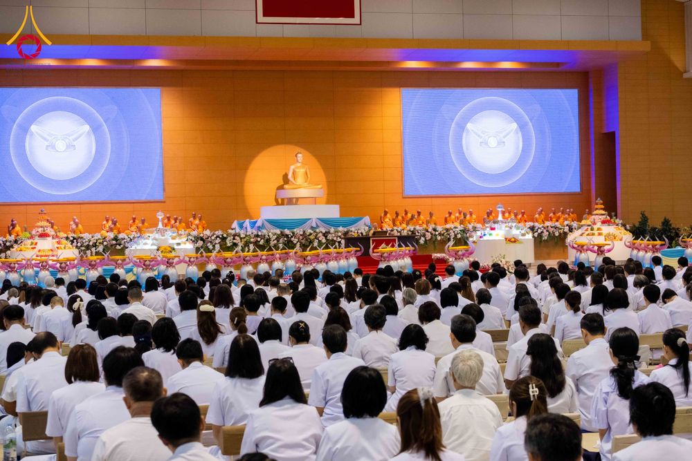 ภาพ No.318294:วันอาทิตย์ต้นเดือนที่ 5 เมษายน พ.ศ.2569 พิธีบูชาข้าวพระ ณ สภาธรรมกายสากล วัดพระธรรมกาย