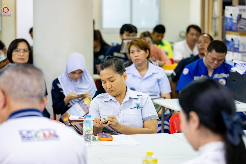 ภาพ No.323211:วันที่ 20 เมษายน พ.ศ.2569 การเตรียมงานของบุคลากรทางการแพทย์ , จุดลงทะเบียนพระสังฆาธิการ , วางกล่องไทยธรรม เพื่องานถวายมหาสังฆทาน 40,000 กว่าวัดทั่วประเทศ วันคุ้มครองโลก 22 เมษายน พ.ศ.2569 วัดพระธรรมกาย