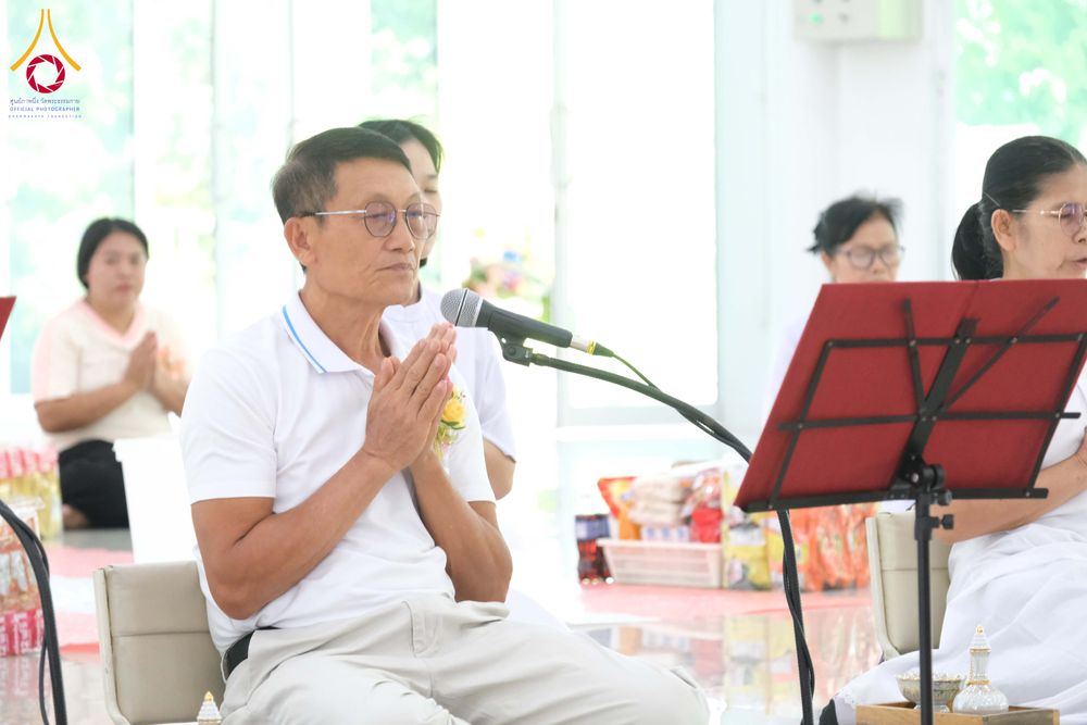 ภาพ No.320895:วันเสาร์ที่ 11 เมษายน พ.ศ.2569 พิธีตักบาตรฉลองสามเณรใหม่ ณ ศูนย์อบรมเยาวชนนครปฐม