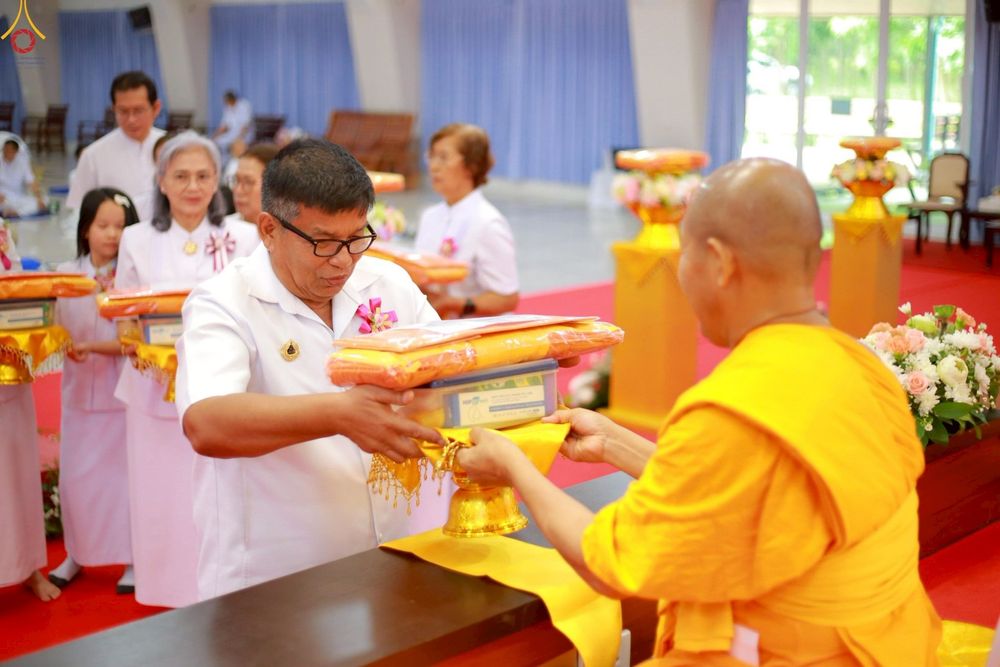 ภาพ No.233440:วันอาทิตย์ที่ 13 กรกฎาคม พ.ศ. 2568 พิธีทอดผ้าป่าสามัคคี "สร้างบ้านพักผู้ปฏิบัติธรรม" ณ ศูนย์ปฏิบัติธรรมจังหวัดระยอง(บ้านช่องลม)