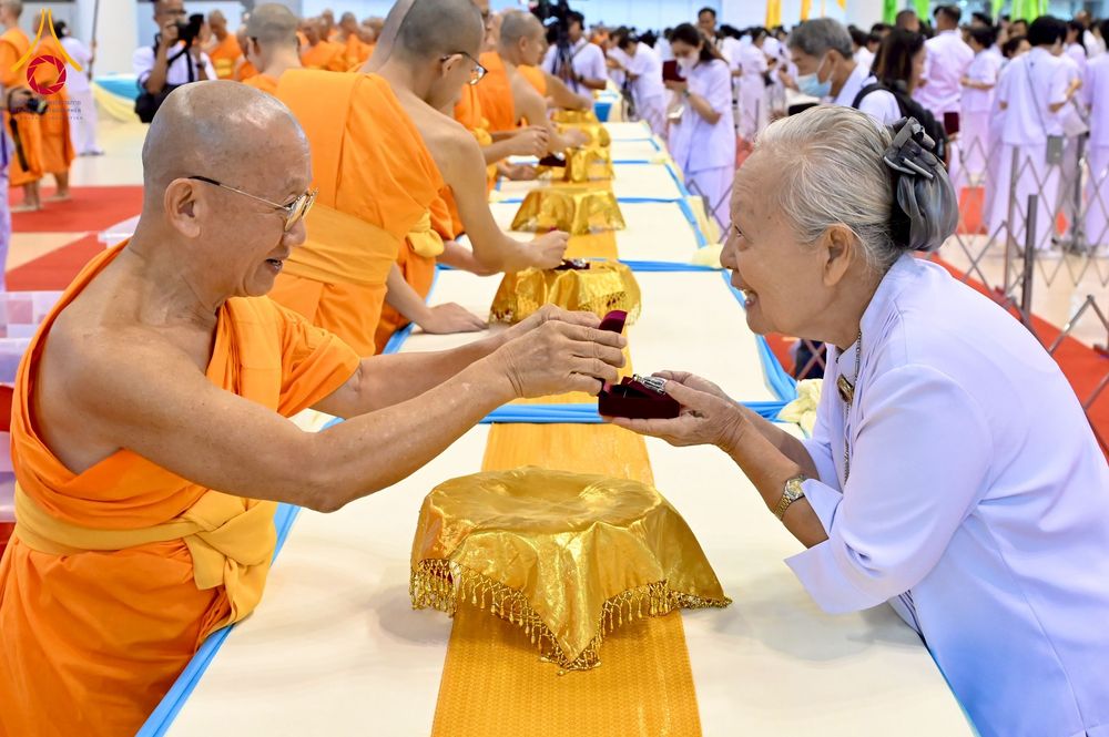 ภาพ No.259888:วันอาทิตย์ที่ 5 ตุลาคม พ.ศ. 2568 สัมมนาพิเศษ "จากกฐินวัดพระธรรมกาย สู่กฐินทั่วไทย 30,000 วัด" ณ สภาธรรมกายสากล วัดพระธรรมกาย