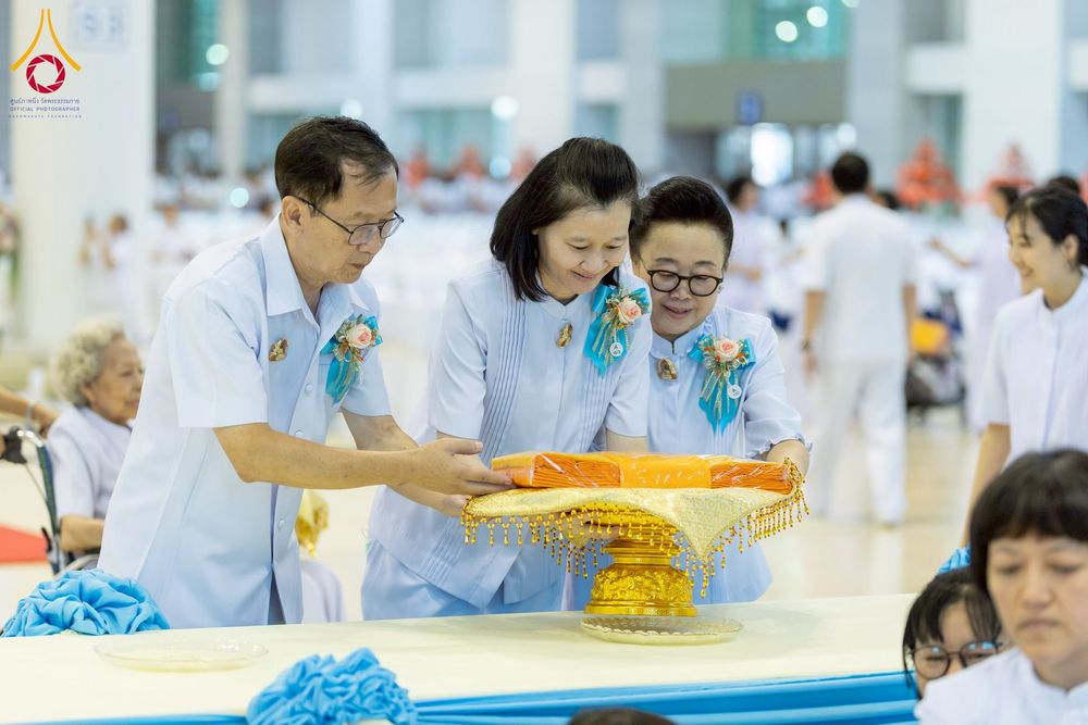 ภาพ No.264538:วันอาทิตย์ที่ 2 พฤศจิกายน พ.ศ. 2568 พิธีทอดกฐินสามัคคี ณ สภาธรรมกายสากล วัดพระธรรมกาย