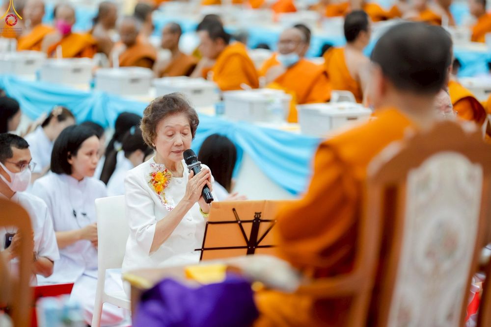 ภาพ No.233590:วันจันทร์ที่ 7 กรกฎาคม พ.ศ. 2568 จังหวัดบุรีรัมย์รวมใจ สัมมนาคณะสงฆ์ เพื่อฟื้นฟูพระพุทธศาสนา  โครงการทอดกฐินสามัคคีทั่วไทย 30,000 วัด ประจำปีพุทธศักราช 2568 และพิธีถวายมหาสังฆทาน 300 กว่าวัด โดยคณะศิษยานุศิษย์ บูชาธรรม 81 ปี หลวงพ่อธัมมชโย  ณ วัดกลาง พระ