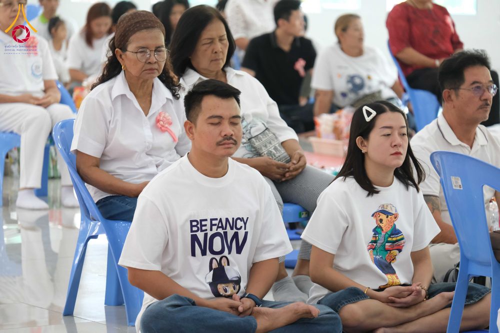 ภาพ No.320889:วันเสาร์ที่ 11 เมษายน พ.ศ.2569 พิธีตักบาตรฉลองสามเณรใหม่ ณ ศูนย์อบรมเยาวชนนครปฐม