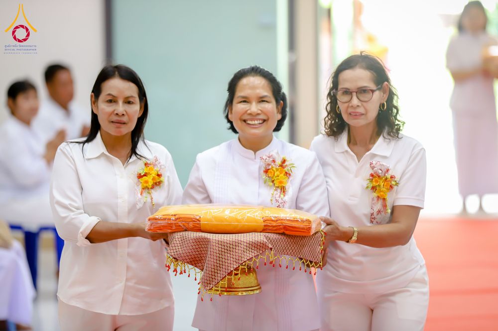 ภาพ No.327618:วันอาทิตย์ที่ 3 พฤษภาคม พ.ศ. 2569 พิธีบูชาข้าวพระและทอดผ้าระบบไฟฟ้า สุขพิมาน ศูนย์ปฏิบัติธรรมพัทลุง