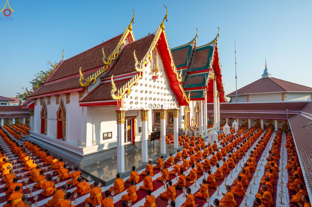 ภาพ No.293899:วันที่ 14 มกราคม พ.ศ. 2569 พิธีจุดประทีปถวายเป็นพุทธบูชา และบูชาธรรมมหาปูชนียาจารย์  ณ วัดสองพี่น้อง ต.ต้นตาล อ.สองพี่น้อง จ.สุพรรณบุรี ในโครงการธรรมยาตรา กตัญญูบูชา มหาปูชนียาจารย์ พระมงคลเทพมุนี(สด จนฺทสโร) พระผู้ปราบมาร อนุสรณ์สถาน 7 แห่ง ปีที่ 14