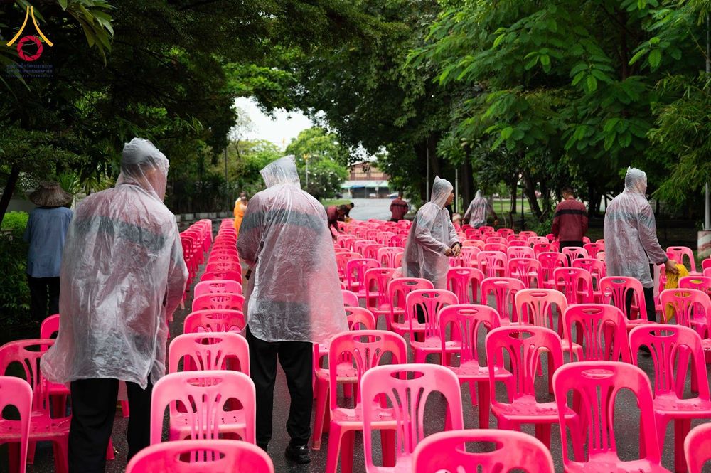 ภาพ No.351402:วันที่ 22 กันยายน พ.ศ. 2569  พิธีตักบาตรสามเณรธรรมทายาท โครงการบรรพชาพัฒนาคุณธรรม จริยธรรม  สำหรับนักเรียนนายสิบตำรวจ (นสต.) รุ่นที่ 16 ศูนย์ฝึกอบรมตำรวจภูธรภาค 1  ณ วัดพระพุทธบาทราชวรมหาวิหาร