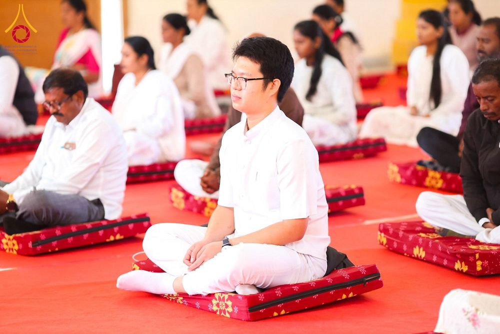 ภาพ No.283826:วันที่ 6-7 ธันวาคม พ.ศ. 2568  พิธีรับมอบหนังสือแสดงเจตจำนงถวายสิทธิครอบครองและใช้ประโยชน์วัดสันติวัน เมืองนาคปูร์  พิธีจุดโคมประทีปถวายเป็นพุทธบูชา และอุทิศบุญกุศลแด่ ดร.บี.อาร์. อัมเบดการ์  พิธีบูชาข้าวพระถ่ายทอดสดจากประเทศไทย