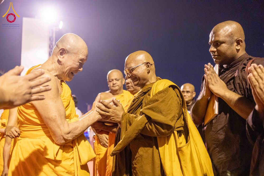 ภาพ No.312454:วันอังคารที่ 3 มีนาคม พ.ศ.2569 พิธีเวียนประทักษิณและจุดมาฆประทีป (ภาพชุดที่ 2) ณ ลานธรรมพระมหาธรรมกายเจดีย์ วัดพระธรรมกาย