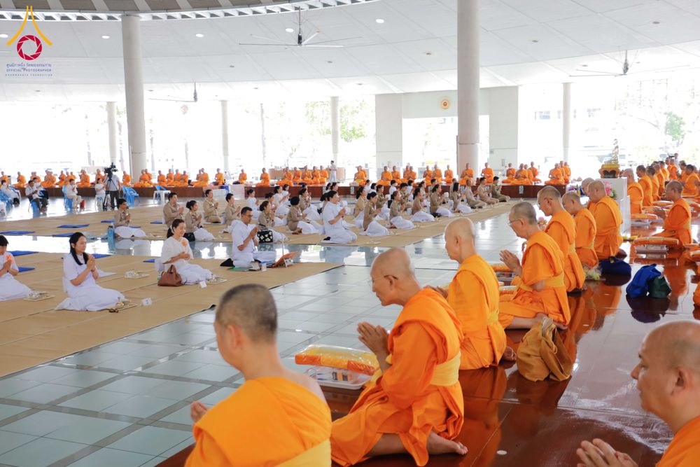 ภาพ No.311557:วันจันทร์ที่ 23 กุมภาพันธ์ พ.ศ. 2569 เปิดโลกทัศน์ผู้บริหารสถานศึกษายุคใหม่ เรียนรู้ต้นแบบการพัฒนาคนผ่านพลัง “บวร–V-Star” ผู้เข้ารับการพัฒนาตามโครงการ สพฐ. ศึกษาดูงานวัดพระธรรมกาย เสริมภาวะผู้นำคุณธรรมสู่การบริหารโรงเรียนอย่างยั่งยืน ณ อาคาร 100 ปี คุณยาย