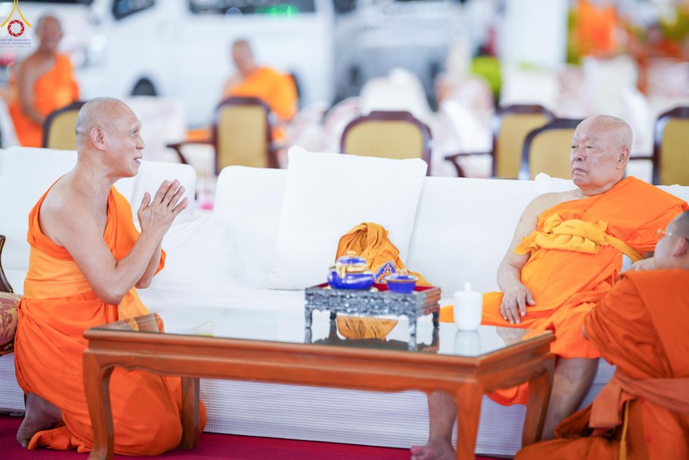 ภาพ No.342208:วันอาทิตย์ที่ 2 สิงหาคม พ.ศ.2569 วันสมาธิโลก การต้อนรับปฏิสันถารพระสังฆาธิการ ,พิธีบูชาข้าวพระ ณ สภาธรรมกายสากล วัดพระธรรมกาย