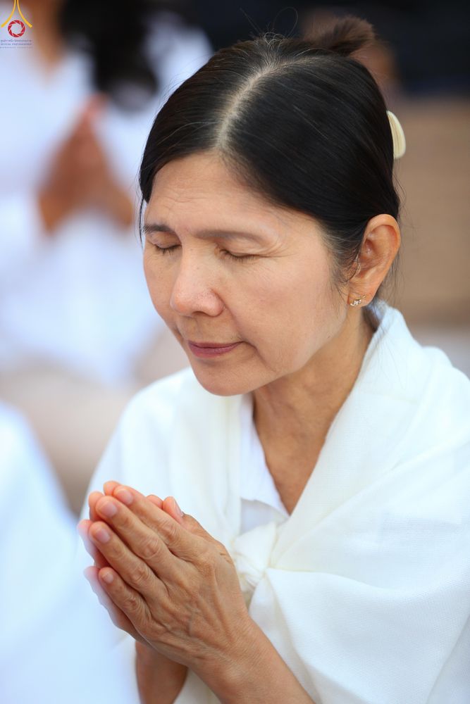 ภาพ No.289249:วันที่ 7 มกราคม พ.ศ. 2569 พิธีตักบาตรพระธรรมยาตรา ณ อนุสรณ์สถานลำดับที่ 1 สถานที่เกิดด้วยรูปกายเนื้อ อนุสรณ์สถานมหาวิหารพระมงคลเทพมุนี (โลตัสแลนด์) อ.สองพี่น้อง จ.สุพรรณบุรี ในโครงการธรรมยาตรา กตัญญูบูชา มหาปูชนียาจารย์ พระมงคลเทพมุนี(สด จนฺทสโร) พระผู้ป