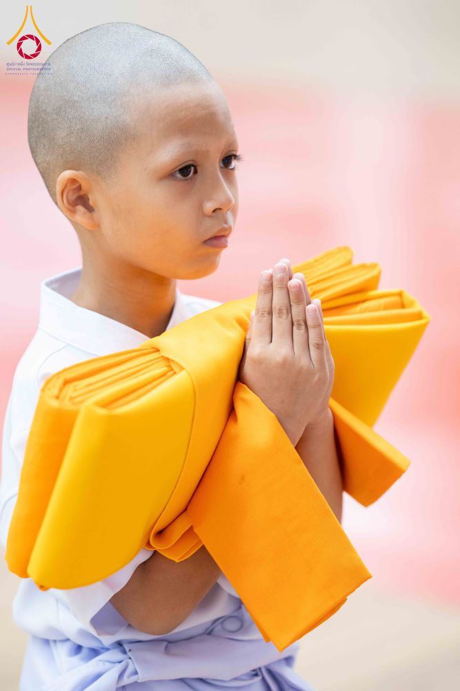 ภาพ No.319520:วันเสาร์ที่ 4 เมษายน พ.ศ.2569 พิธีขอขมา มอบผ้าไตร และถวายบาตรแด่นาคธรรมทายาท ในโครงการบรรพชาสามเณรฟื้นฟูพระพุทธศาสนาทั่วไทย โครงการหน่อแก้วเปรียญธรรม รุ่นที่ 14 โครงการสามเณรยุวธรรมทายาท รุ่นที่ 34 โครงการสามเณรมัชฌิมธรรมทายาท รุ่นที่ 30 ณ สภาธรรมกายสากล