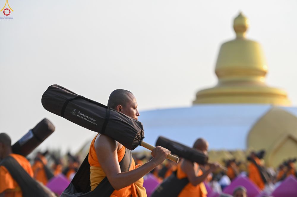 ภาพ No.299552:วันที่ 18 มกราคม พ.ศ. 2569 พิธีต้อนรับพระธรรมยาตรา (ภาพชุดที่ 2) ณ อนุสรณ์สถานลำดับที่ 5  สถานที่เผยแผ่วิชชาธรรมกายครั้งแรก อนุสรณ์สถานบางปลา วัดบางปลา อำเภอบางเลน จังหวัดนครปฐม ในโครงการธรรมยาตรา กตัญญูบูชา มหาปูชนียาจารย์ พระมงคลเทพมุนี(สด จนฺทสโร) พระ