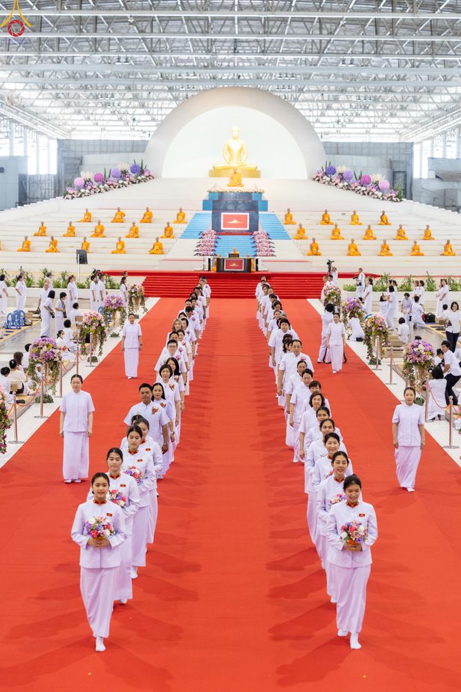 ภาพ No.286410:วันอาทิตย์ที่ 13 กรกฎาคม พ.ศ.2568 พิธีปฎิบัติธรรม และพิธีจุดเทียนใจ ไฟนิรันดร์ อนันตชัย ณ สภาธรรมกายสากล วัดพระธรรมกาย