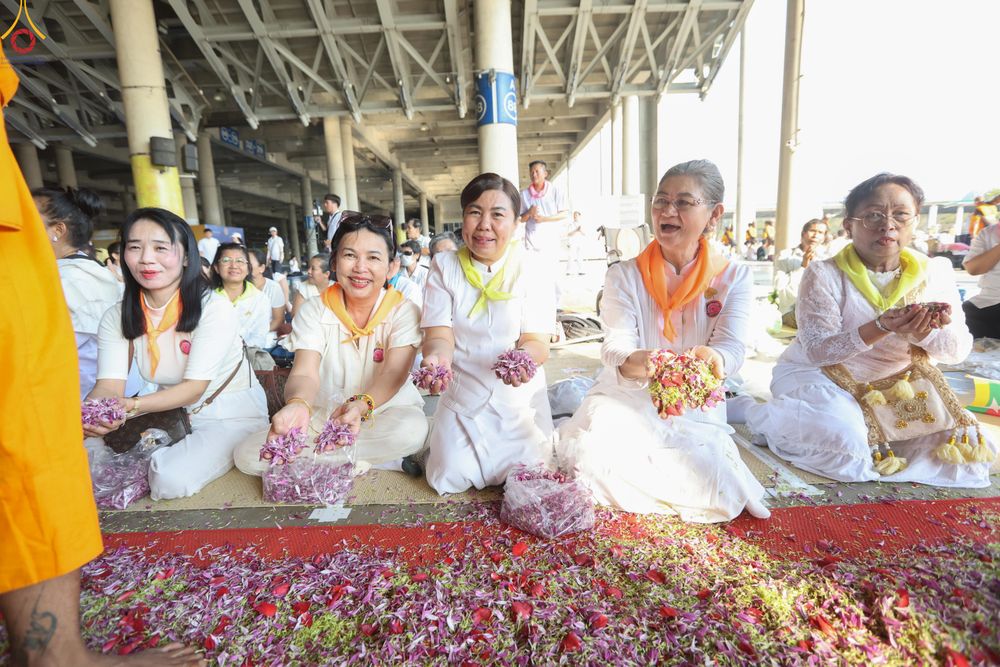 ภาพ No.305983:วันที่ 25 มกราคม พ.ศ. 2569 พิธีต้อนรับพระธรรมยาตรา วัดพระธรรมกาย(ภาพชุดที่ 4) ในโครงการธรรมยาตรา กตัญญูบูชา มหาปูชนียาจารย์ พระมงคลเทพมุนี(สด จนฺทสโร) พระผู้ปราบมาร อนุสรณ์สถาน 7 แห่ง ปีที่ 14