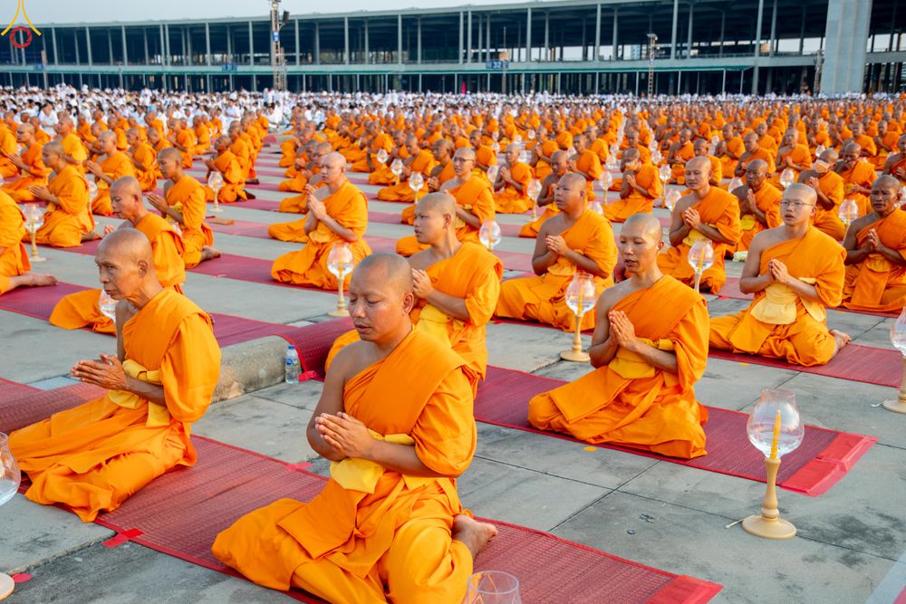 ภาพ No.307707:วันที่ 31 มกราคม พ.ศ. 2569 พิธีจุดประทีปธรรมถวายเป็นพุทธบูชา  และบูชาธรรมมหาปูชนียาจารย์ (ภาพชุดที่ 2) ณ วัดพระธรรมกาย ปทุมธานี ในโครงการธรรมยาตรา กตัญญูบูชา มหาปูชนียาจารย์ พระมงคลเทพมุนี(สด จนฺทสโร) พระผู้ปราบมาร อนุสรณ์สถาน 7 แห่ง ปีที่ 14