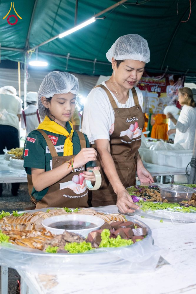 ภาพ No.300965:วันที่ 23 มกราคม พ.ศ. 2569 พิธีถวายภัตตาหารเป็นสังฆทาน แด่พระธรรมยาตรา ณ อนุสรณ์สถานบางปลา วัดบางปลา อำเภอบางเลน จังหวัดนครปฐม ในโครงการธรรมยาตรา กตัญญูบูชา มหาปูชนียาจารย์ พระมงคลเทพมุนี(สด จนฺทสโร) พระผู้ปราบมาร อนุสรณ์สถาน 7 แห่ง ปีที่ 14