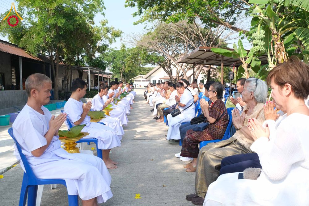 ภาพ No.315558:วันที่ 21 มีนาคม พ.ศ. 2569 โครงการอุปสมบทหมู ภาคฤดูร้อน ศูนย์อบรมเยาวชนนครปฐม อุปสมบท ณ พระอุโบสถ วัดลาดหญ้าไทร