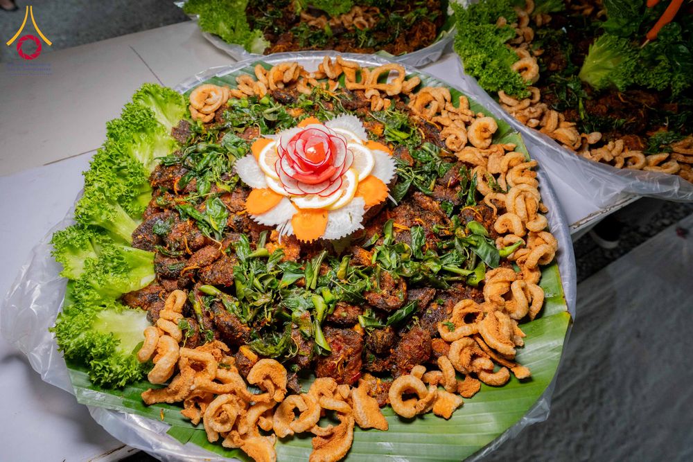 ภาพ No.301804:วันที่ 24 มกราคม พ.ศ. 2569 พิธีถวายภัตตาหารเป็นสังฆทาน แด่พระธรรมยาตรา ณ อนุสรณ์สถานบางปลา วัดบางปลา อำเภอบางเลน จังหวัดนครปฐม ในโครงการธรรมยาตรา กตัญญูบูชา มหาปูชนียาจารย์ พระมงคลเทพมุนี(สด จนฺทสโร) พระผู้ปราบมาร อนุสรณ์สถาน 7 แห่ง ปีที่ 14