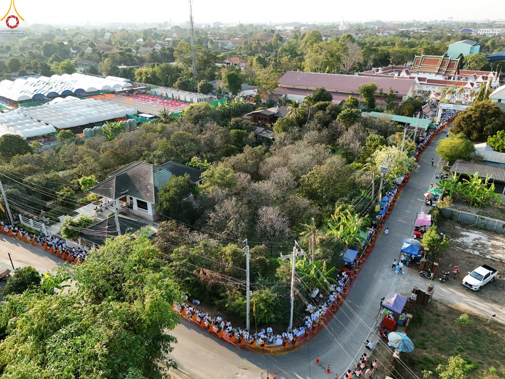 ภาพ No.295083:วันที่ 14 มกราคม พ.ศ. 2569 พิธีต้อนรับพระธรรมยาตรา อนุสรณ์สถานลำดับที่ 4  สถานที่เกิดด้วยกายธรรม ณ วัดโบสถ์บน ต.บางคูเวียง จ.นนทบุรี ในโครงการธรรมยาตรา กตัญญูบูชา มหาปูชนียาจารย์ พระมงคลเทพมุนี(สด จนฺทสโร) พระผู้ปราบมาร อนุสรณ์สถาน 7 แห่ง ปีที่ 14