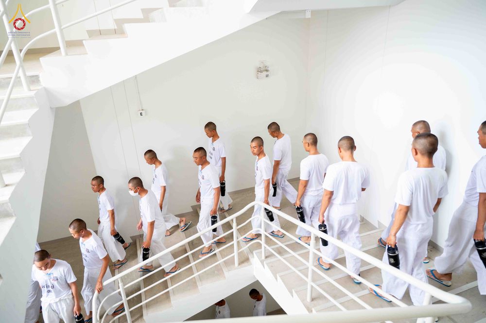 ภาพ No.340266:วันที่ 23 กรกฎาคม พ.ศ. 2569 พิธีเปิดโครงการพัฒนาคุณธรรม จริยธรรม สำหรับนักเรียนนายสิบตำรวจ (นสต.) รุ่นที่ 17 ศูนย์ฝึกอบรมตำรวจภูธรภาค 1 ระหว่างวันที่ 23-27 กรกฏาคม 2569 ( 5 วัน 4 คืน) ณ ศูนย์ปฏิบัติธรรมเวิล์ดพีช วัลเล่ย์ (World Peace Valley) เขาใหญ่  ต.ห