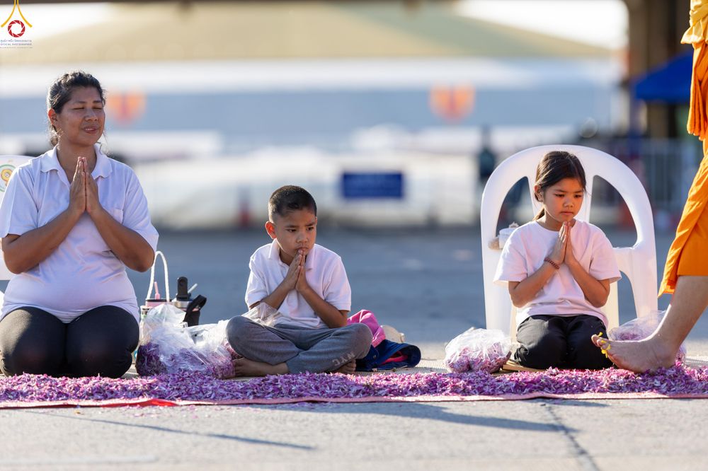 ภาพ No.286985:วันที่ 2 มกราคม พ.ศ.2569 พิธีต้อนรับพระธรรมยาตรา ครั้งที่ 1 (ภาพชุดที่ 2) ณ วัดพระธรรมกาย (วิหารหลวงปู่ - พระมหาธรรมกายเจดีย์)