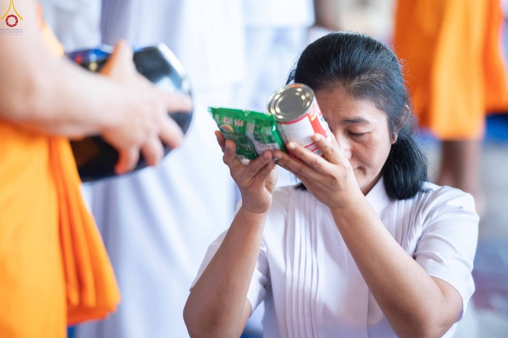 ภาพ No.345430:วันพฤหัสบดีที่ 27 สิงหาคม พ.ศ.2569 พิธีตักบาตรในวันธรรมชัย ณ สภาธรรมกายสากล วัดพระธรรมกาย ปทุมธานี