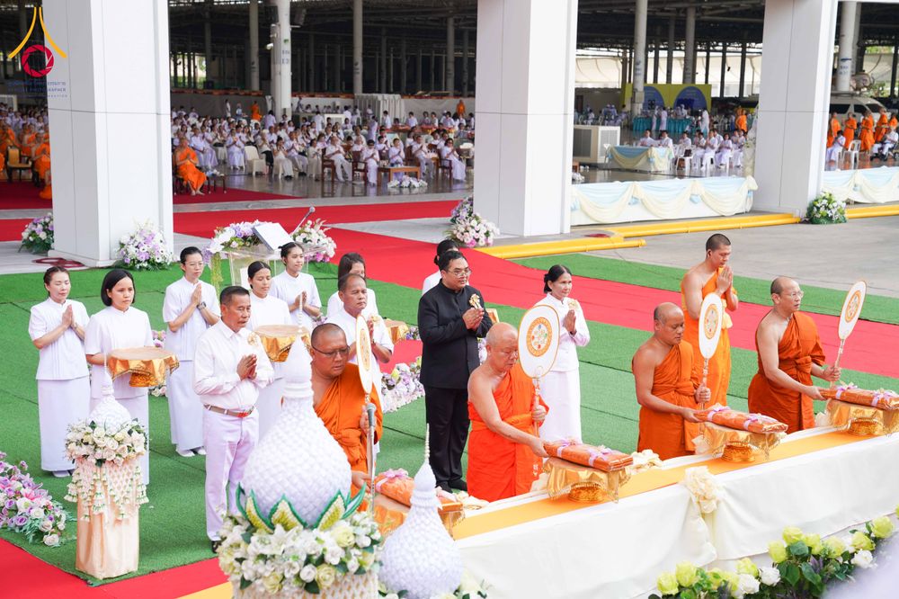 ภาพ No.316585:วันอาทิตย์ที่ 29 มีนาคม พ.ศ. 2569 พิธีทอดผ้าบังสุกุลและพิธีชำระร่าง โยมพ่อณรงค์ จินตมากุล  สิริอายุ 99 ปี 11 เดือน โยมบิดา พระครูปลัดรัตนวีรวัฒน์ (รังสฤษดิ์ อิทฺธิจินตโก) ที่ปรึกษาเจ้าคณะจังหวัดปทุมธานี เจ้าอาวาสวัดพระธรรมกาย  ณ ฌาปนสถานชั่วคราว ทางเข้า 