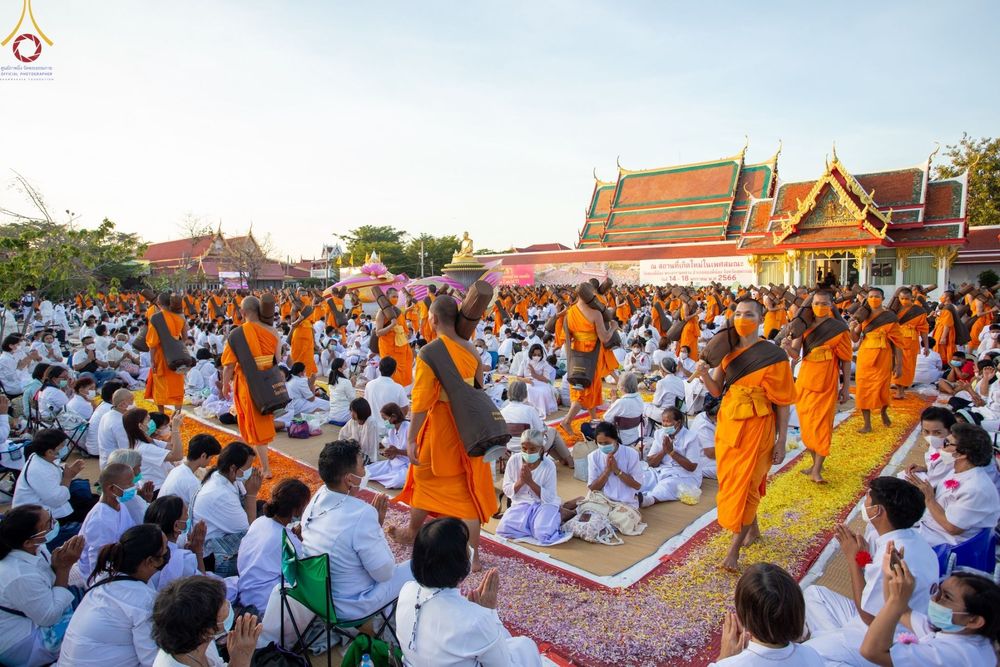 ภาพ No.70779:พิธีต้อนรับพระธรรมยาตรา ในโครงการธรรมยาตรากตัญญูบูชา มหาปูชนียาจารย์ พระมงคลเทพมุนี(สด จนฺทสโร) พระผู้ปราบมาร อนุสรณ์สถาน 7 แห่ง ปีที่ 11 วันที่ 14 มกราคม พ.ศ. 2566 ณ อนุสรณ์สถานลำดับที่ 3 สถานที่เกิดในเพศสมณะ วัดสองพี่น้อง อ.สองพี่น้อง จ.สุพรรณบุรี