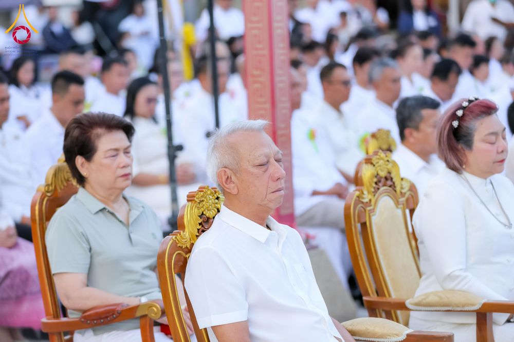 ภาพ No.313914:วันอาทิตย์ที่ 14 มีนาคม พ.ศ. 2569 ทำบุญเมืองหาดใหญ่ตักบาตรพระ 1,109 รูป เติมบุญใหญ่ หลังวิกฤตมหาอุทกภัย ณ ซุ้มประตูไชน่าทาวน์ ถนนศุภสารรังสรรค์ อ.หาดใหญ่ จ.สงขลา