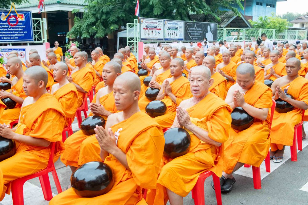 ภาพ No.350003:วันที่ 17 กันยายน พ.ศ. 2569 พิธีตักบาตรเข้าพรรษา 109 รูป ถวายเป็นพระราชกุศลสมเด็จพระบรมราชชนนีพันปีหลวง  ณ โรงเรียนสังข์อ่ำวิทยา อำเภอคลองหลวง จังหวัดปทุมธานี