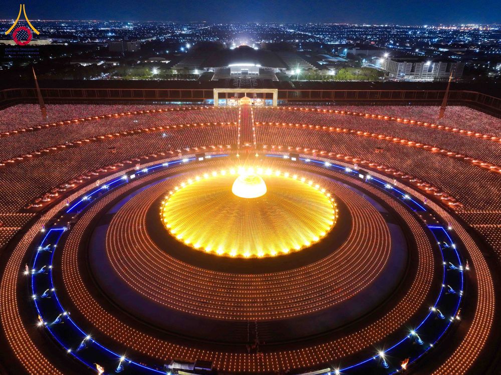 ภาพ No.312433:วันอังคารที่ 3 มีนาคม พ.ศ.2569 พิธีเวียนประทักษิณและจุดมาฆประทีป (ภาพชุดที่ 2) ณ ลานธรรมพระมหาธรรมกายเจดีย์ วัดพระธรรมกาย