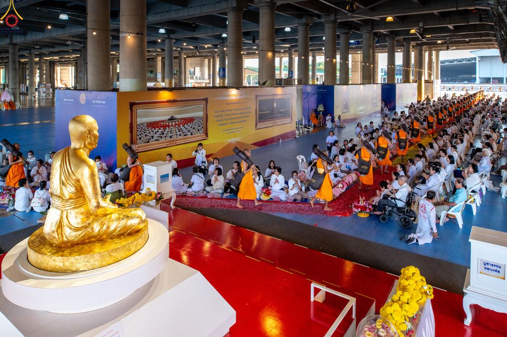 ภาพ No.279663:วันที่ 2 มกราคม พ.ศ.2569 พิธีต้อนรับพระธรรมยาตรา ครั้งที่ 1 ณ วัดพระธรรมกาย (วิหารหลวงปู่ - พระมหาธรรมกายเจดีย์)