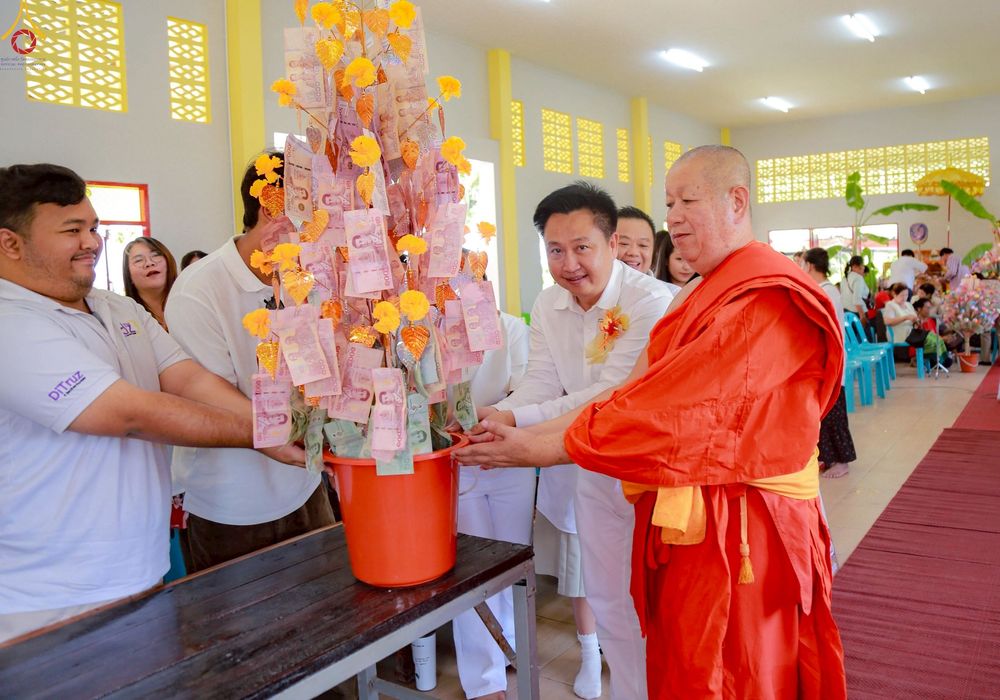 ภาพ No.265072:วันที่ 12 ตุลาคม พ.ศ. 2568 พิธีทอดกฐินสามัคคีทั่วไทย 30,000 วัด โดยคณะศิษยานุศิษย์ บูชาธรรม 81 ปี หลวงพ่อธัมมชโย ณ ที่พักสงฆ์มงคลเศรษฐี อ.เมือง จ.สมุทรสงคราม