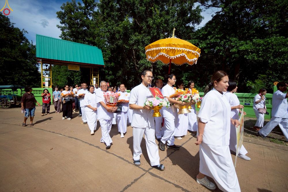 ภาพ No.262167:วันที่ 23 ตุลาคม พ.ศ. 2568 พิธีทอดกฐินสามัคคีทั่วไทย 30,000 วัด โดยคณะศิษยานุศิษย์ บูชาธรรม 81 ปี หลวงพ่อธัมมชโย ณ วัดซับตระคร้อ อ.หนองบุญมาก จ.นครราชสีมา