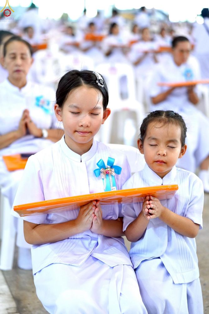 ภาพ No.277445:วันอาทิตย์ต้นเดือนที่ 7 ธันวาคม พ.ศ.2568 พิธีทอดผ้าป่าต้นสมบัติจักรพรรดิ ณ สภาธรรมกายสากล วัดพระธรรมกาย