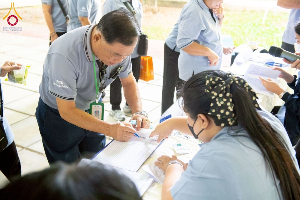 ภาพ No.259664:วันที่ 24 ตุลาคม พ.ศ. 2568 รพ.สต.คลองหนึ่ง อ.คลองหลวง สังกัด อบจ.ปทุมธานี จัดประชุมและมอบครุภัณฑ์ทางการแพทย์ เสริมพลัง อสม. ขับเคลื่อนสุขภาพชุมชนอย่างยั่งยืน ณ วัดพระธรรมกาย