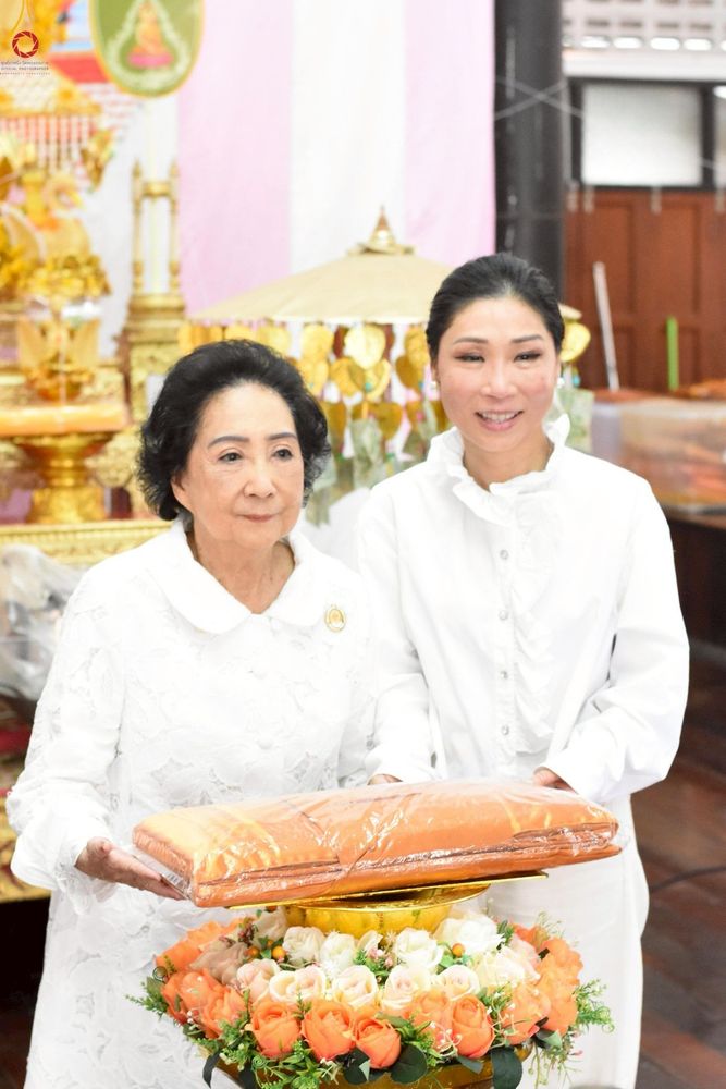 ภาพ No.252477:วันที่ 11 ตุลาคม พ.ศ. 2568 พิธีทอดกฐินสามัคคีทั่วไทย 30,000 วัด โดยคณะศิษยานุศิษย์ บูชาธรรม 81 ปี หลวงพ่อธัมมชโย ณ วัดบางวันทอง อ.บ้านแพ้ว จ.สมุทรสงคราม