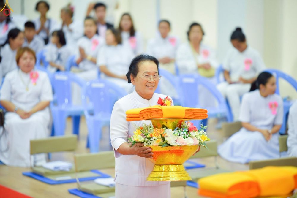 ภาพ No.249910:วันอังคารที่ 30 กันยายน พ.ศ. 2568 พิธีตอกเสามงคลต้นแรกอาคารเศรษฐีถาวร ที่พักผู้มาปฏิบัติธรรม ณ ศูนย์ปฏิบัติธรรมจันทบุรี