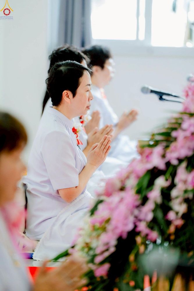 ภาพ No.266793:วันที่ 5 พฤศจิกายน พ.ศ. 2568 พิธีทอดกฐิน ณ อนุสรณ์สถานพระมงคลเทพมุนี  (สด จนฺทสโร) ผู้ค้นพบวิชชาธรรมกาย สถานที่ตั้งมโนปณิธานบวชตลอดชีวิต คลองบางนางแท่น ต.หอมเกร็ด อ.สามพราน จ.นครปฐม