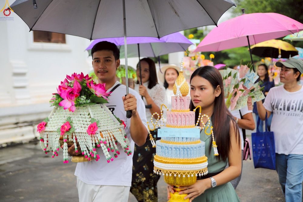 ภาพ No.271861:วันที่ 30 ตุลาคม พ.ศ. 2568 พิธีทอดกฐินสามัคคีทั่วไทย ณ วัดกาฬสินธุ์ ต.ประสงค์ อ.ท่าชนะ จ.สุราษฎร์ธานี โดยคณะศิษยานุศิษย์ บูชาธรรม 81 ปี หลวงพ่อธัมมชโย